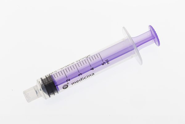 Seringue entérale Monoject 6 ml avec raccord ENfit  ( 100 unités)